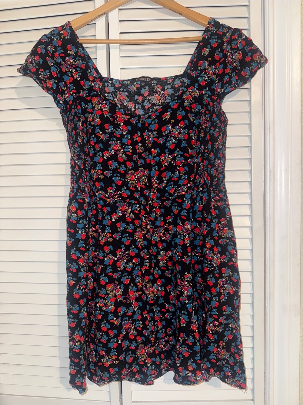 Express Black Floral Mini Dress 🖤💙❤️with Red & Blue Flowers - L